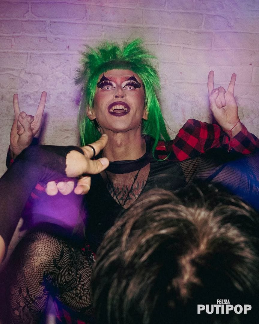 FEL!ZA Club LGBTIQ Buenos Aires — Musicales amooor
Dragas batallan por la gloriaaa y 130k en premios
Y vos elegis
