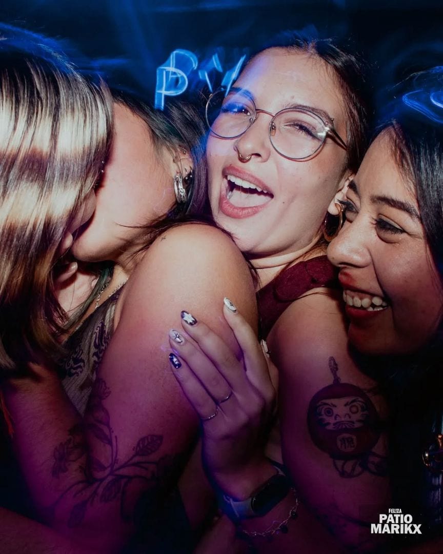 FEL!ZA Club LGBTIQ Buenos Aires — En el PATIO MARIKX ya arrancamos a jugarr
FEL!ZA
Tu oasis LGTBIQ en el medio d