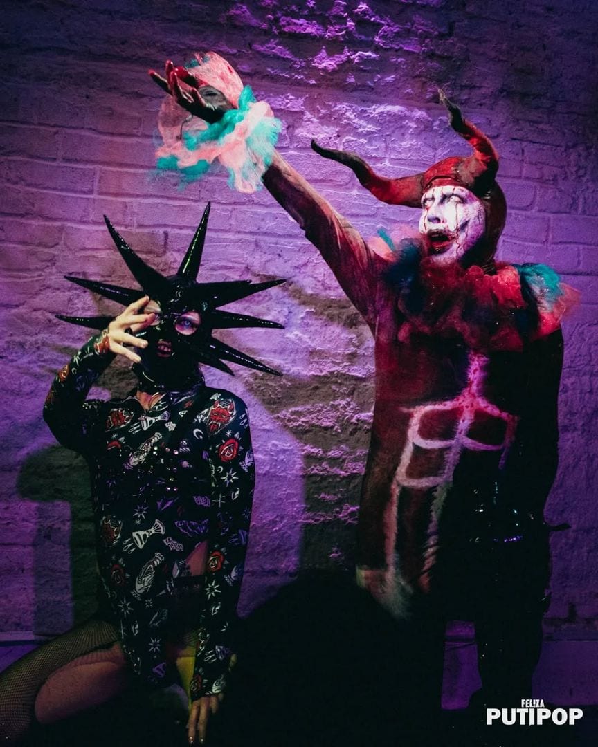 FEL!ZA Club LGBTIQ Buenos Aires — Anda eligiendo tu outfit porque hoy lo damos todo
FEL!ZA
Apertura 20h
Tu oasi