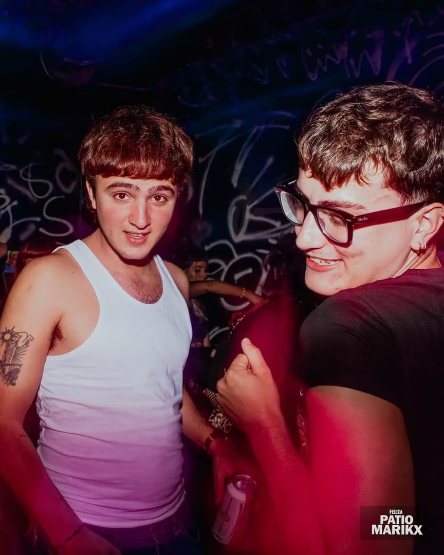 FEL!ZA Club LGBTIQ Buenos Aires — Bellezas de viernes por la noche #🏳️‍🌈 

www.felizarcoiris.com

FEL!ZA 
Tu oas