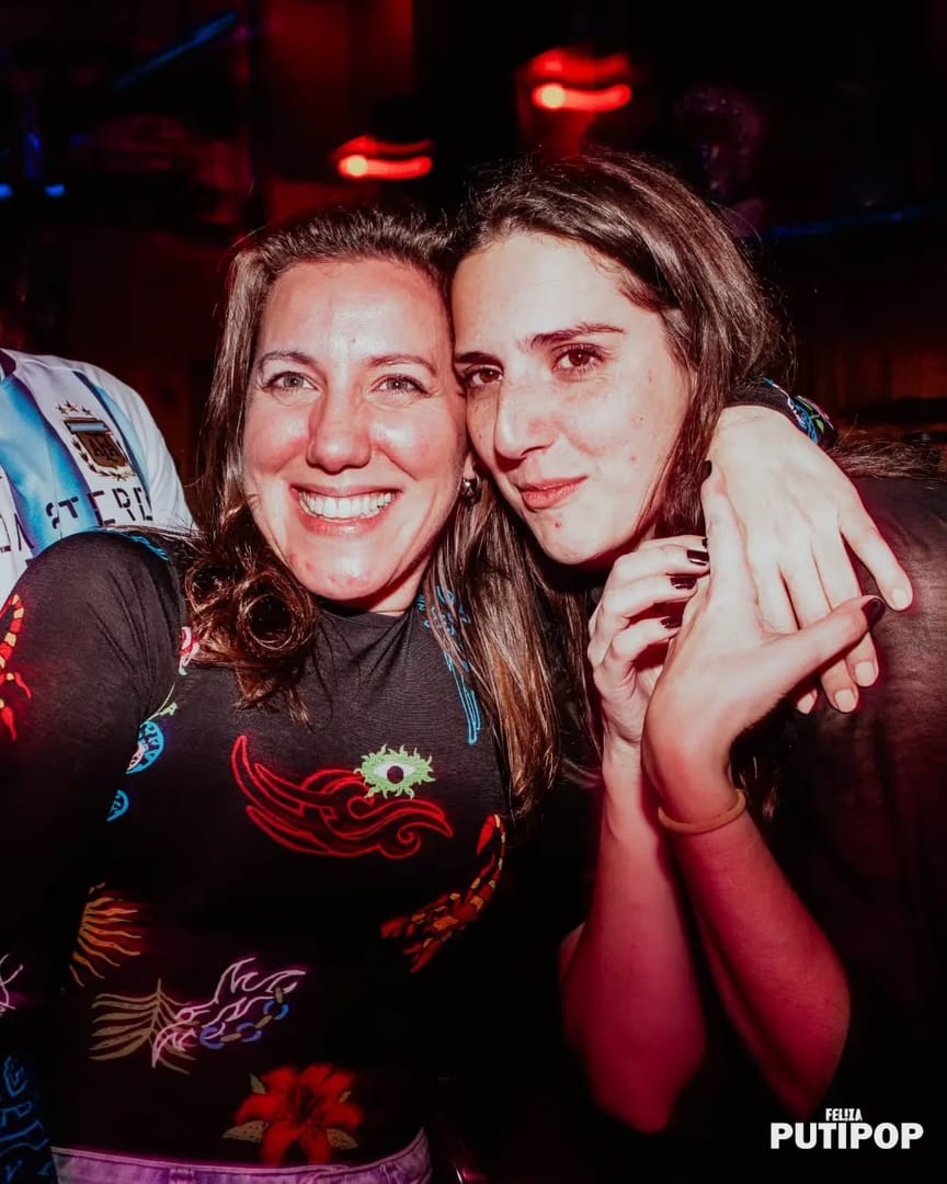 FEL!ZA Club LGBTIQ Buenos Aires — Que vas a hacer hoy? Nosotres ya estamos aca

www.felizarcoiris.com

FEL!ZA 
Tu 