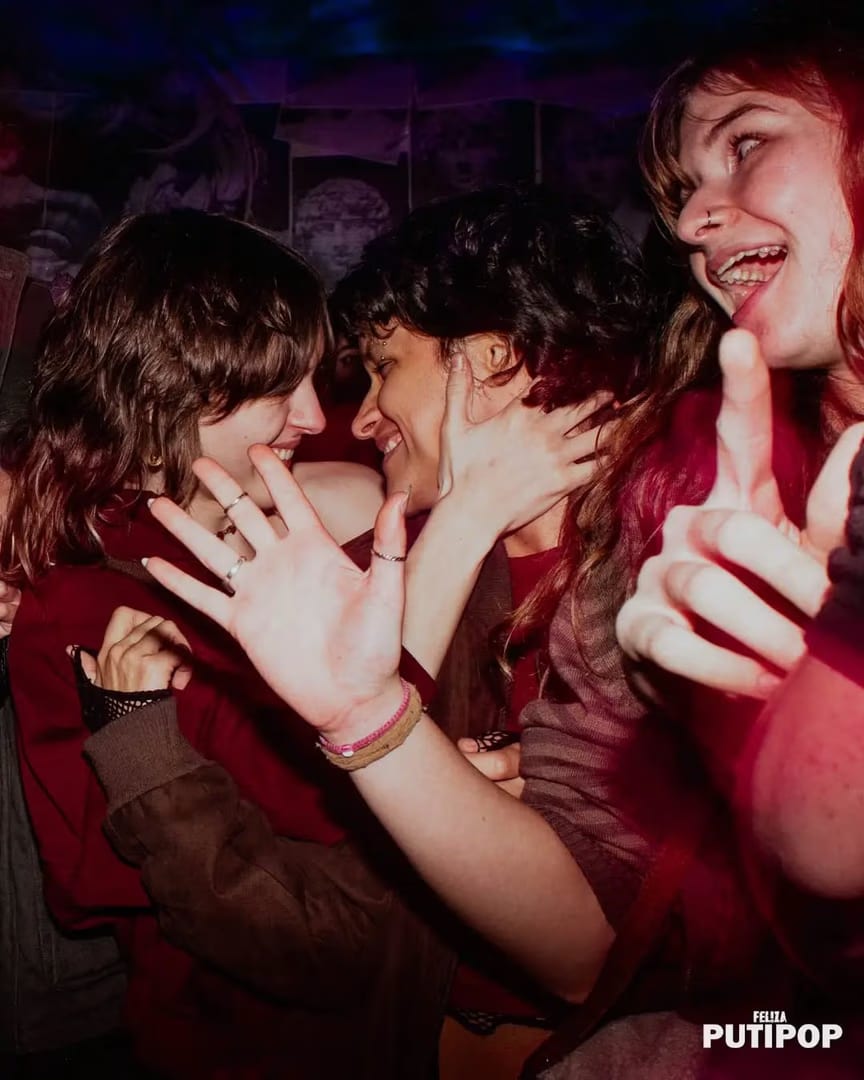 FEL!ZA Club LGBTIQ Buenos Aires — Y vos que haces hoy?

www.felizarcoiris.com

FEL!ZA 
Tu oasis LGTBIQ en el medio