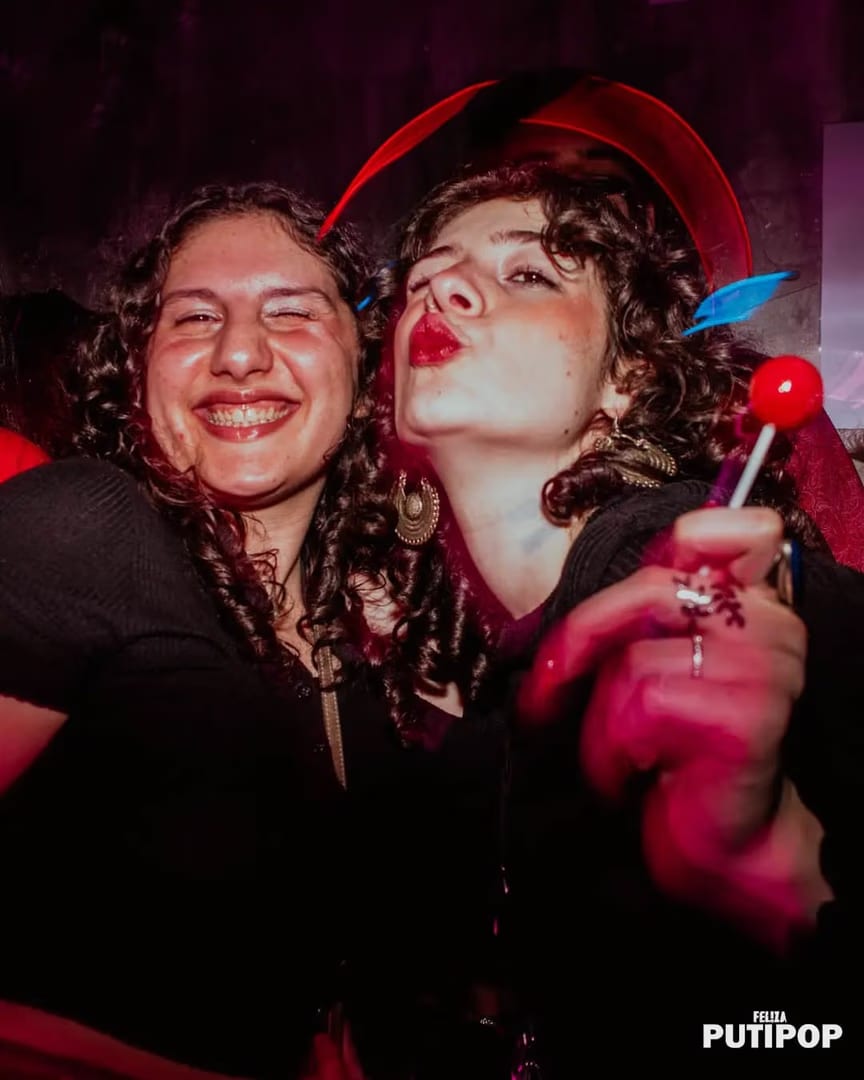 FEL!ZA Club LGBTIQ Buenos Aires — Que vas a hacer hoy? Nosotres ya estamos aca

www.felizarcoiris.com

FEL!ZA 
Tu 