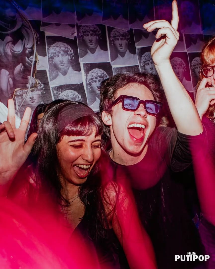 FEL!ZA Club LGBTIQ Buenos Aires — Vamos Argentina y les LGBTQUESES 
Ya estamos aca empezando los rituales antimufa