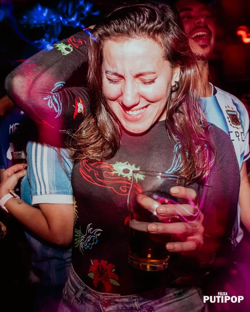 FEL!ZA Club LGBTIQ Buenos Aires — Que vas a hacer hoy? Nosotres ya estamos aca

www.felizarcoiris.com

FEL!ZA 
Tu 